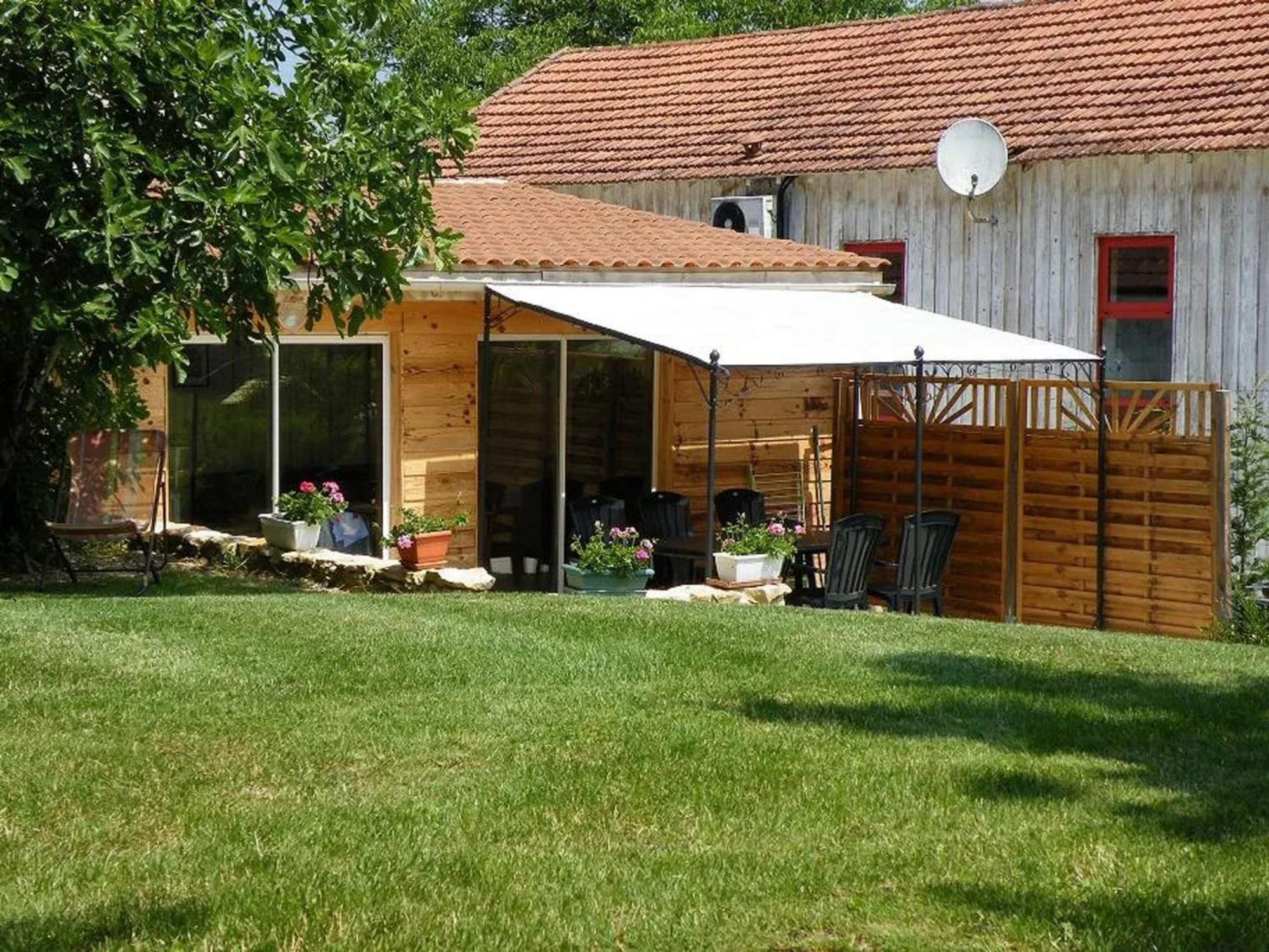 Charmante Maison Avec Piscine Partagee A Le Buisson-De-Cadouin Buitenkant foto